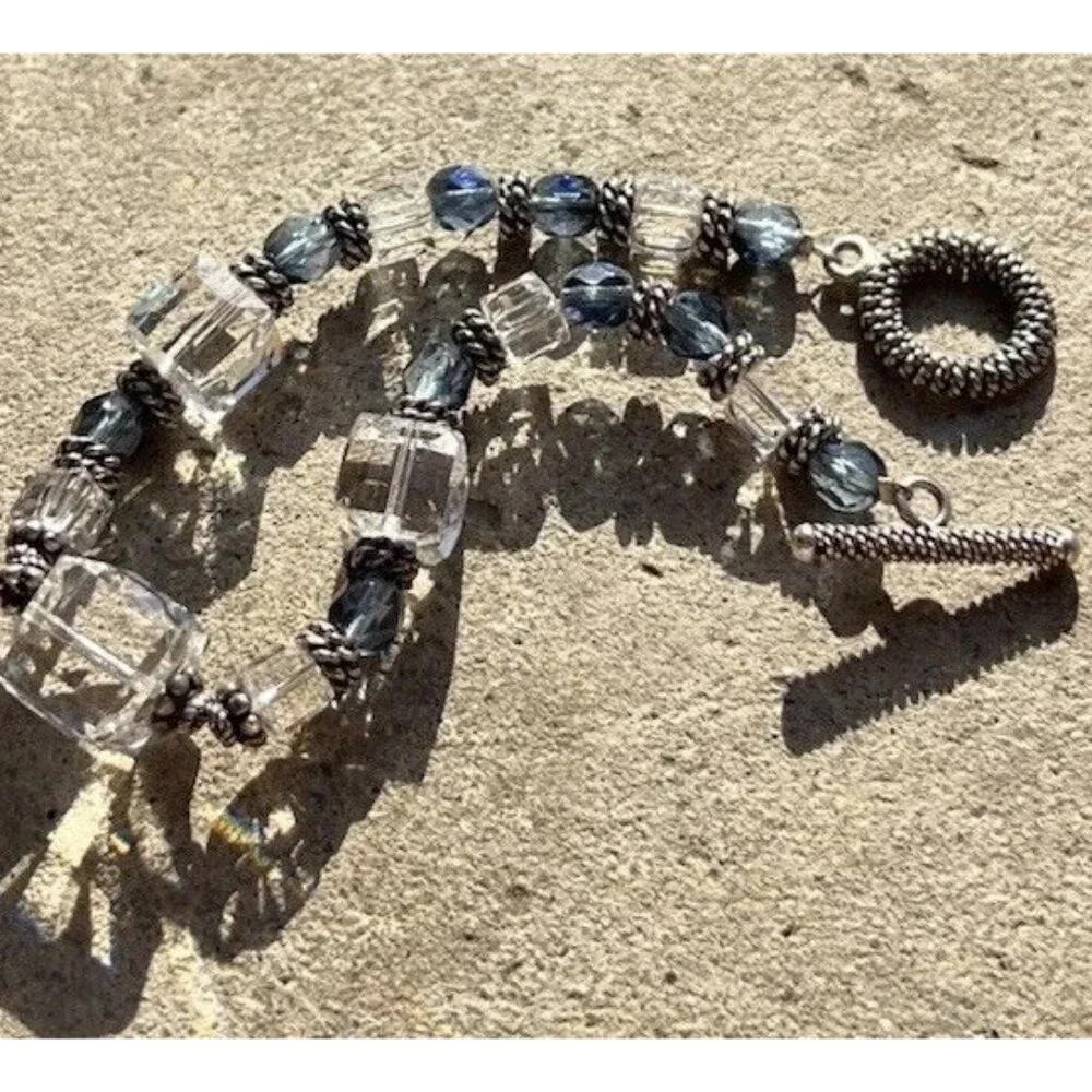 Vintage Silver Boho Chunky Blue White Clear Beaded Glass Women’s Sz 7”